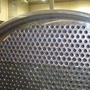 Shell and tube heat exchanger